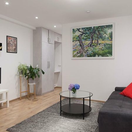 Oliva 4 Stars Apartment ซาเกร็บ ภายนอก รูปภาพ
