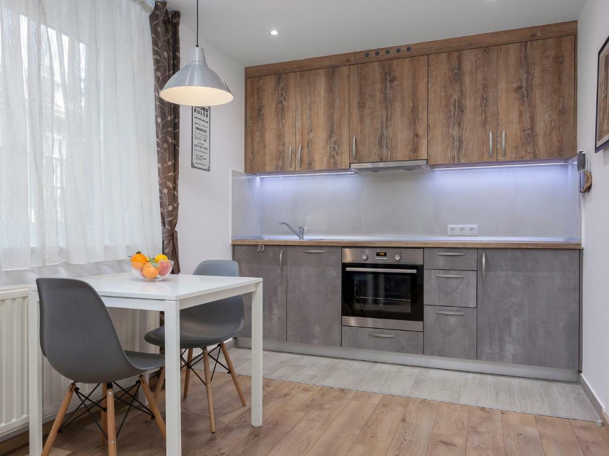 Oliva 4 Stars Apartment ซาเกร็บ ภายนอก รูปภาพ